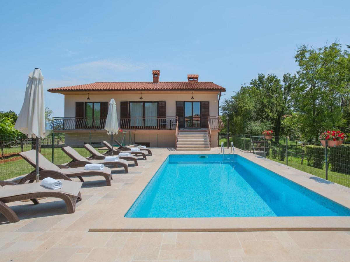 Casa vacanze Ana By Interhome Nedeščina